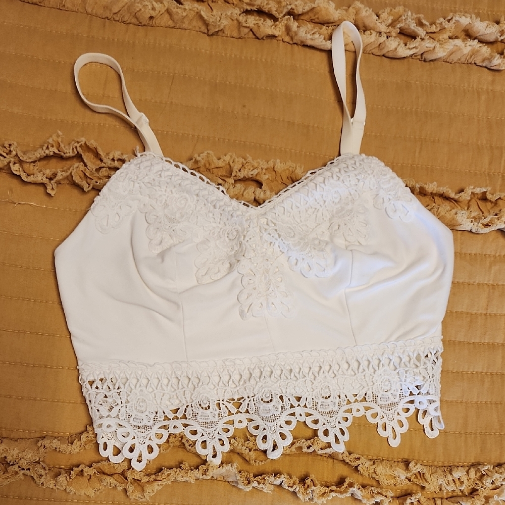 Mudd White Sleeveless Top